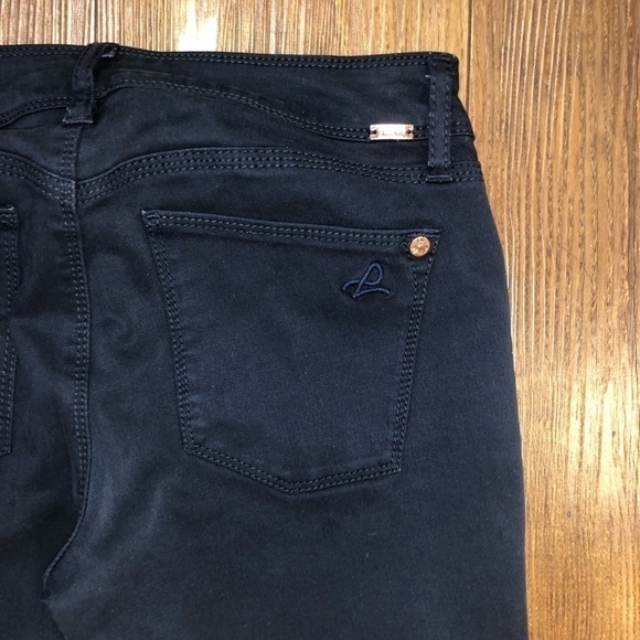 dl 1961 Angel Midrise Skinny Ankle Jeans in Athens Wash (black) Size 25 - Picture 5 of 14